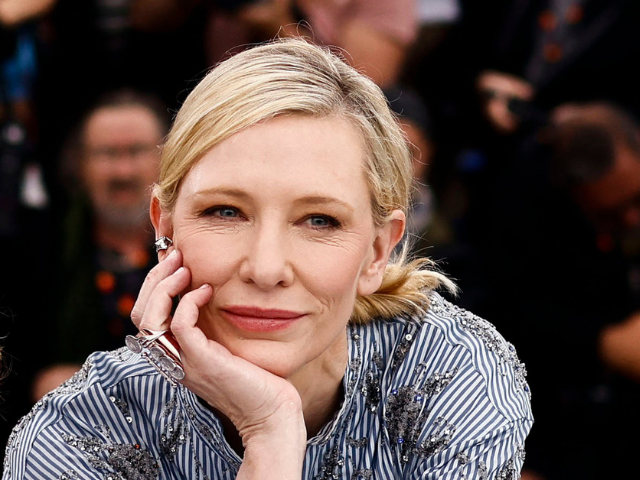 凯特·布兰切特(Cate Blanchett)透露，她出演《指环王》(The Lord of The Rings)的片酬为零。