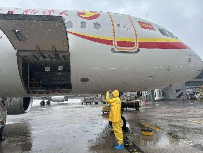 筑牢雷雨季节航空安全防线 天津航空切实保障暑运旺季安全运行